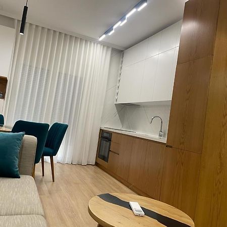 City Center Apartment Kafe Flora Tirana Exterior foto
